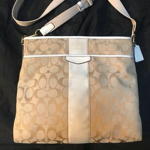 💛⭐️ Coach Purse ⭐️💛